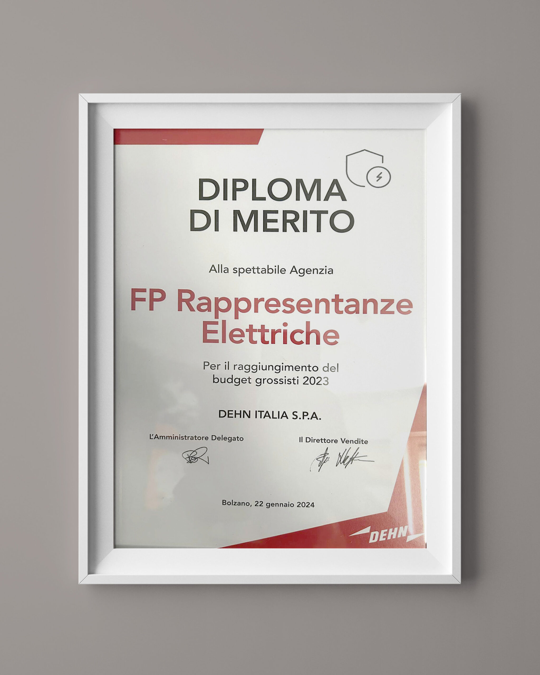 Dehn riconosce un diploma di merito all’AgenziaFp